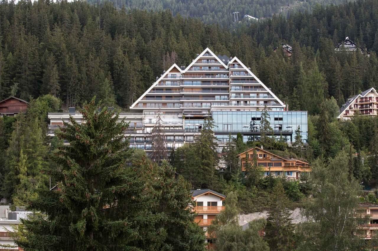 Crans Ambassador Hotel Kültér fotó